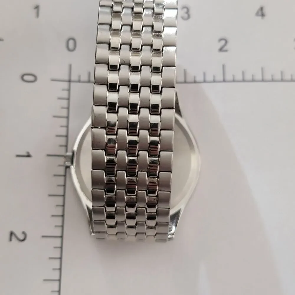 Vintage Timex Indiglo WR 30M Mens Quartz Watch Silver Brown Dial Bracelet